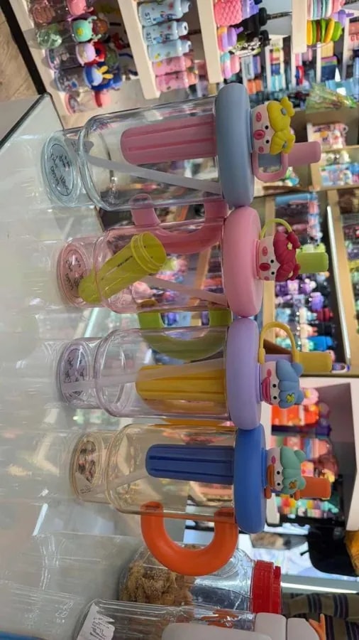 Botella Plástica 900 ml con Asa y Pajilla
