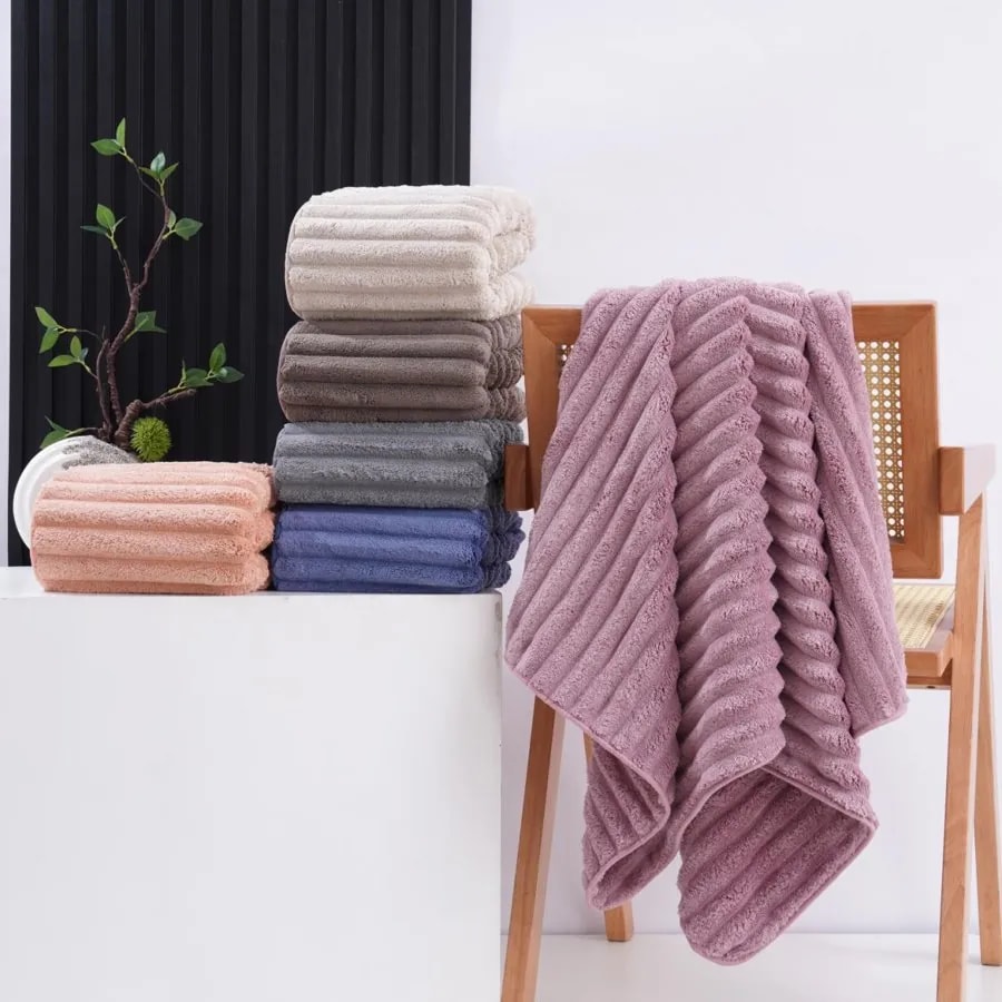 Toalla de Baño Afelpada 70x135 cm Diseño a Rayas