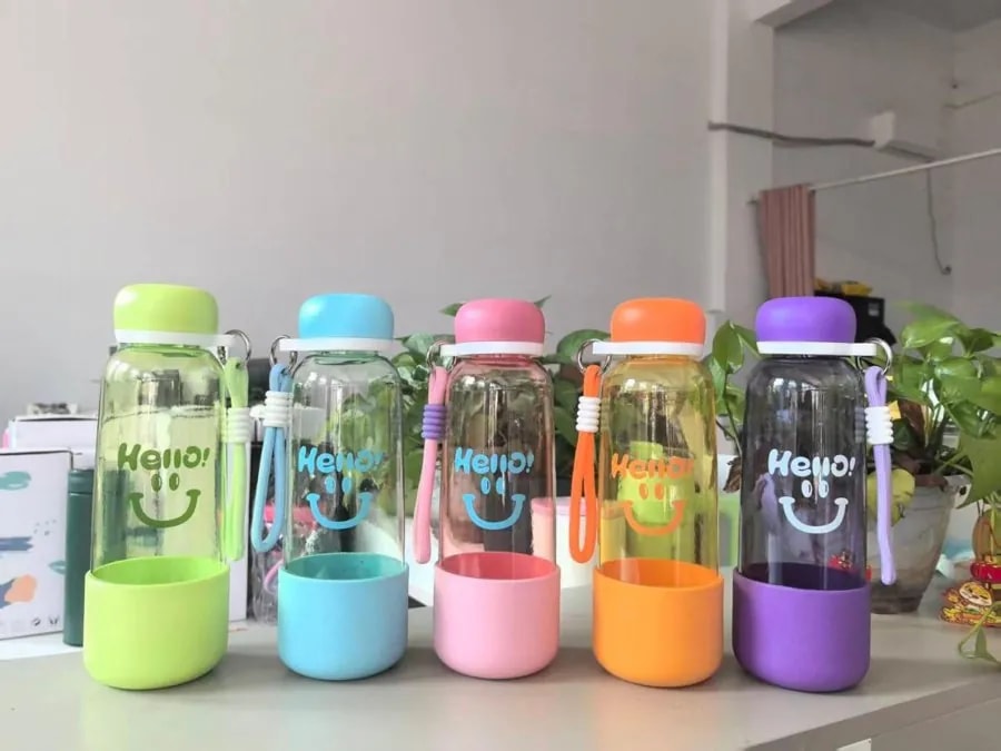 Botella Plástica 800 ml con Funda de Silicona